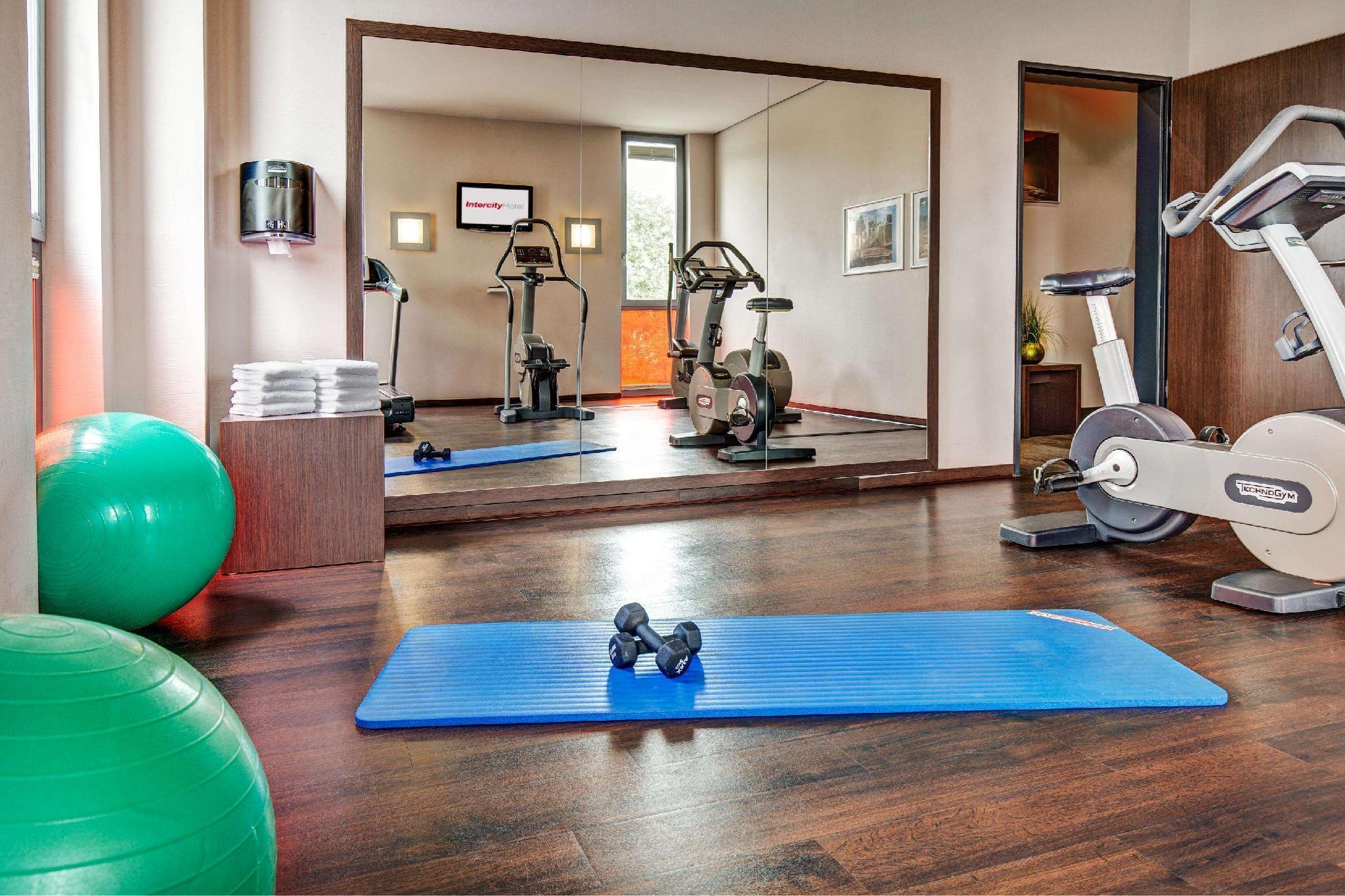 Intercityhotel Berlin Ostbahnhof Ngoại thất bức ảnh