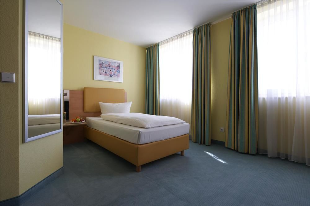 Intercityhotel Berlin Ostbahnhof Ngoại thất bức ảnh